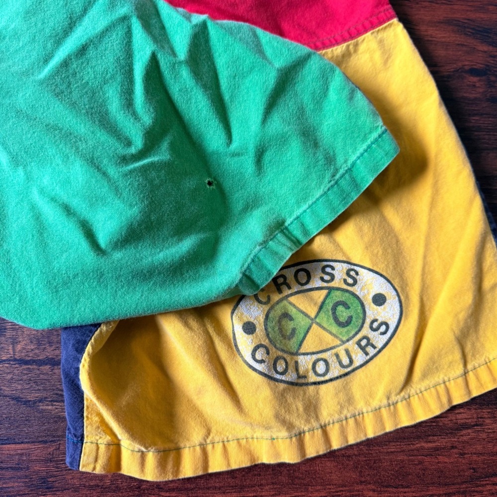 Vintage Cross Colours Shorts S/M‎ Color Block 90s Streetwear Hip Hop - Picture 12 of 12